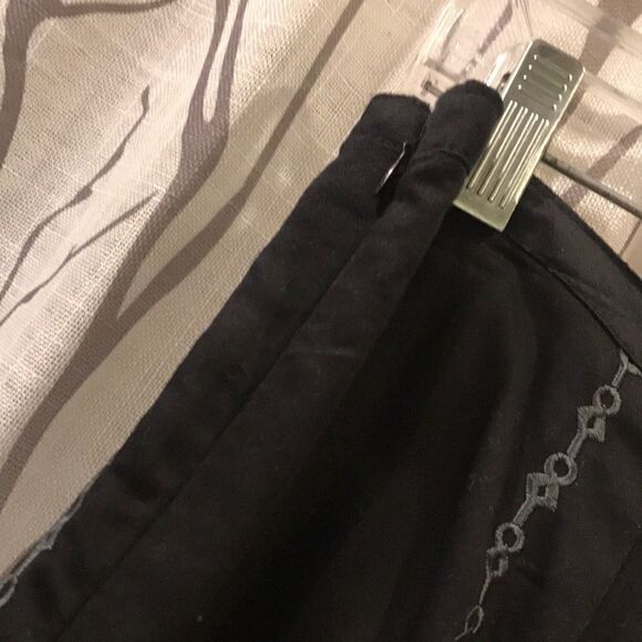 Coupe Collection Black Embroidered Skirt - Size 9 - Picture 5 of 7